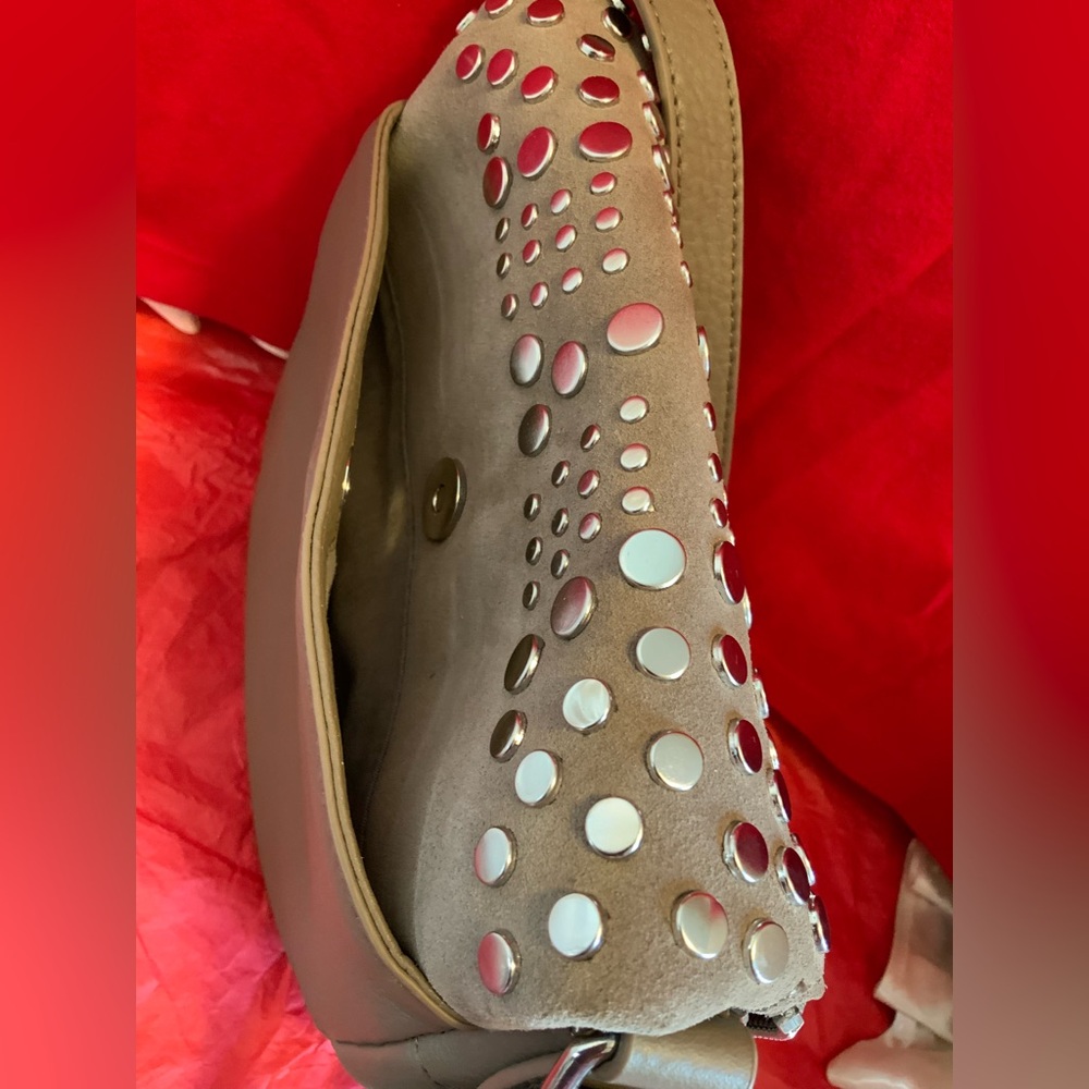 VINCE CAMUTO - Picture 8 of 12